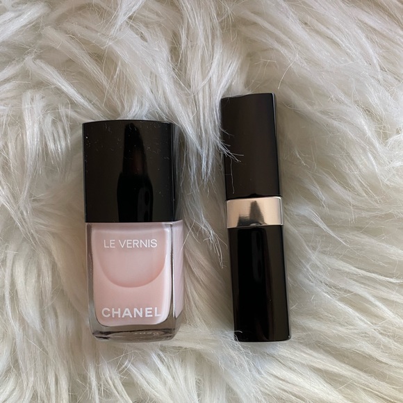 Chanel Natural Touch Cosmetic Pouch to Crossbody Purse Bag - Picture 9 of 9